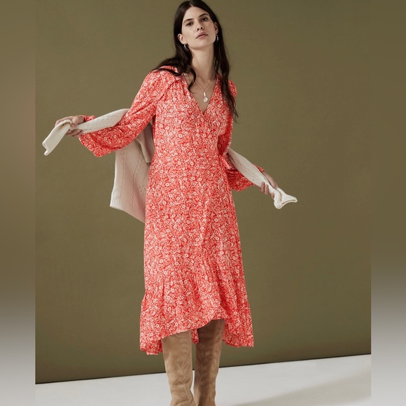 Latest Season Marks & Spencer Floral V-neck Midi Dress - Picture 8 of 8
